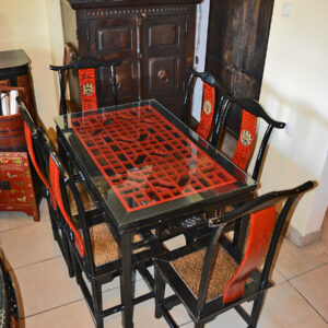 Chiński stół z krzesłami