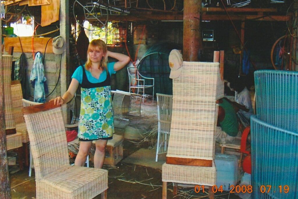 Indonezja warsztat meblarski